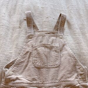 H&M//BOYS WIDE WALE CORDUROY OVERALLS// SIZE 6-7